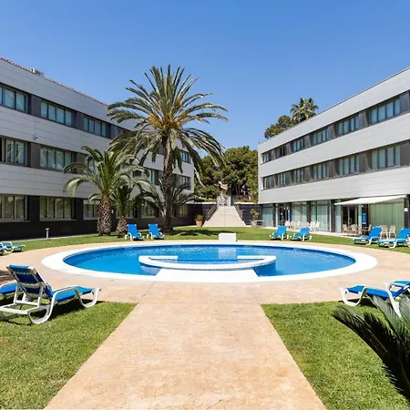 Hotel Daniya 3*