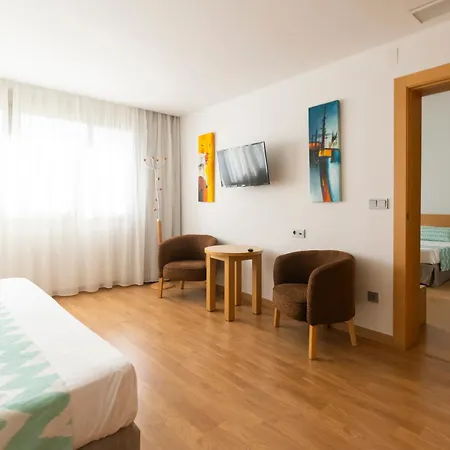 Daniya Hotel 3*